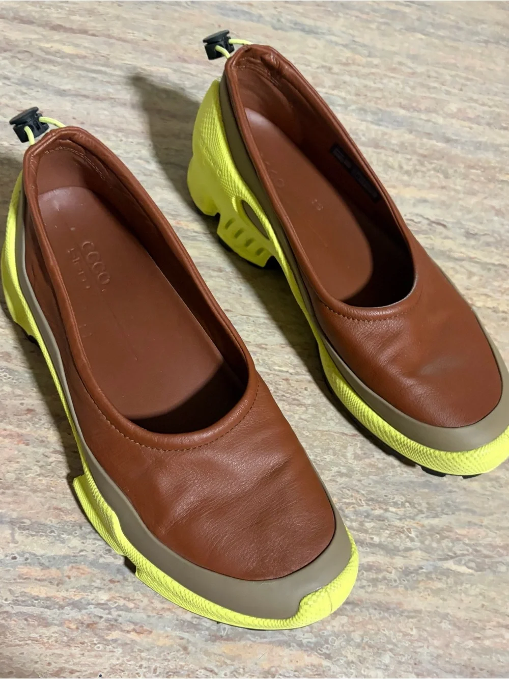 Ecco Biom Natural Motion Brown Leather Slip-On Sneakers with Neon Yellow Accents